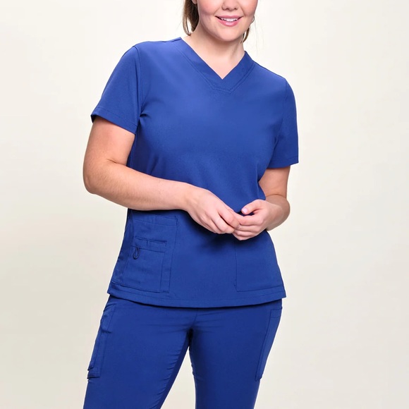 scrub lot/set - Picture 7 of 10